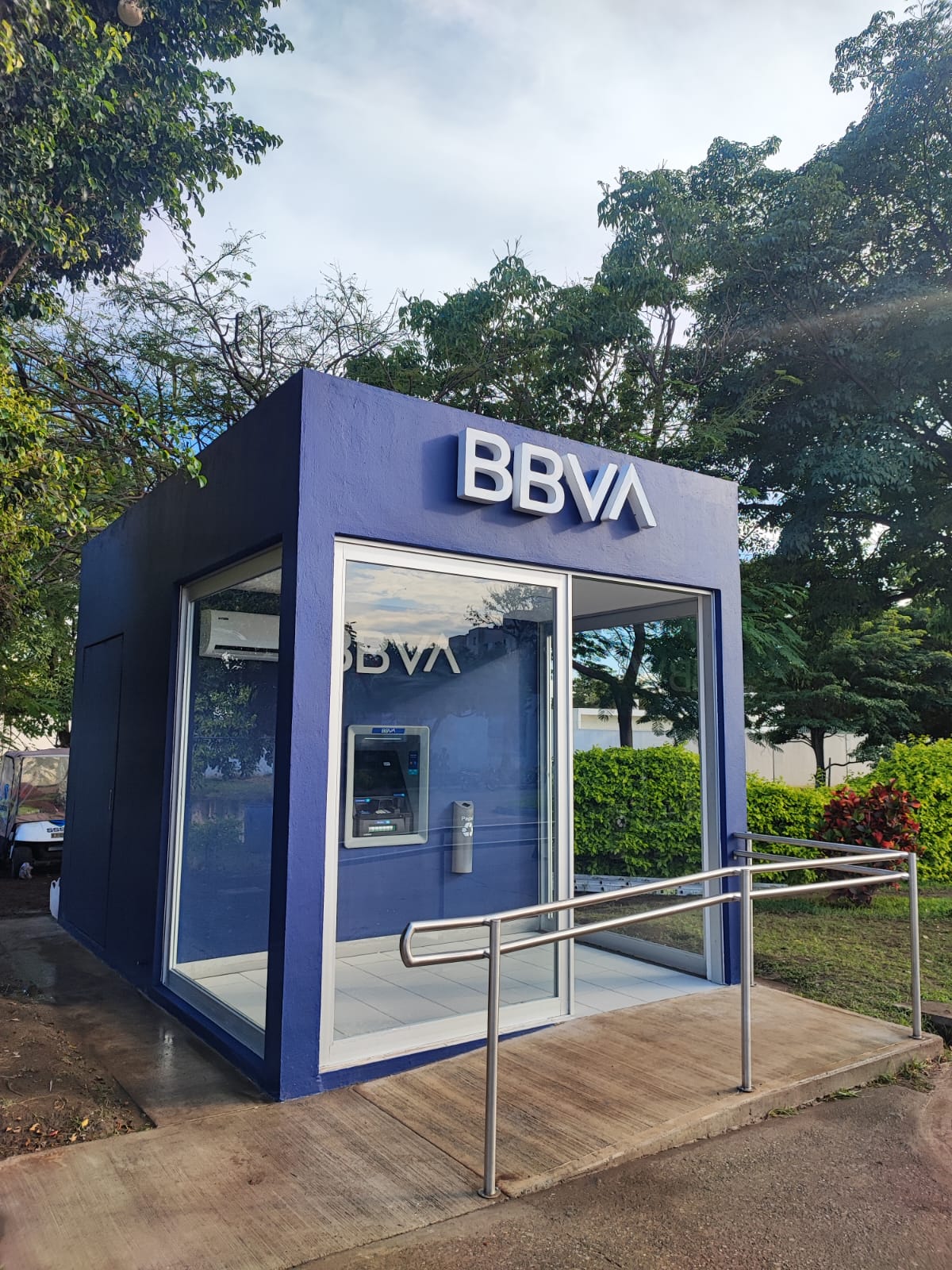BBVA Cajero - Vista frontal
